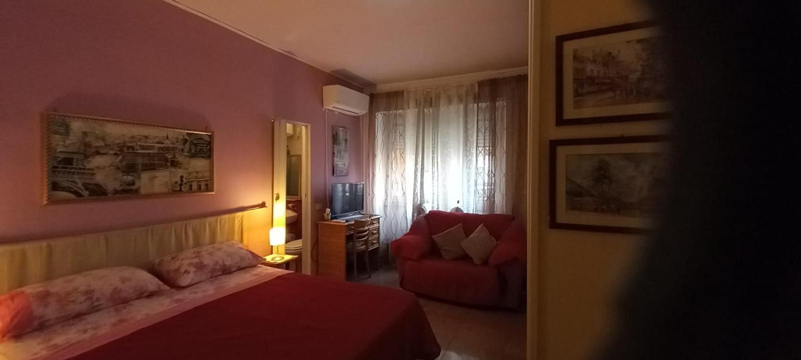 Cosmopolitan Roma